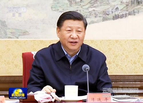 12月6日，中共中央召開黨外人士座談會，征求對經(jīng)濟(jì)工作的意見和建議。習(xí)近平主持并發(fā)表重要講話。